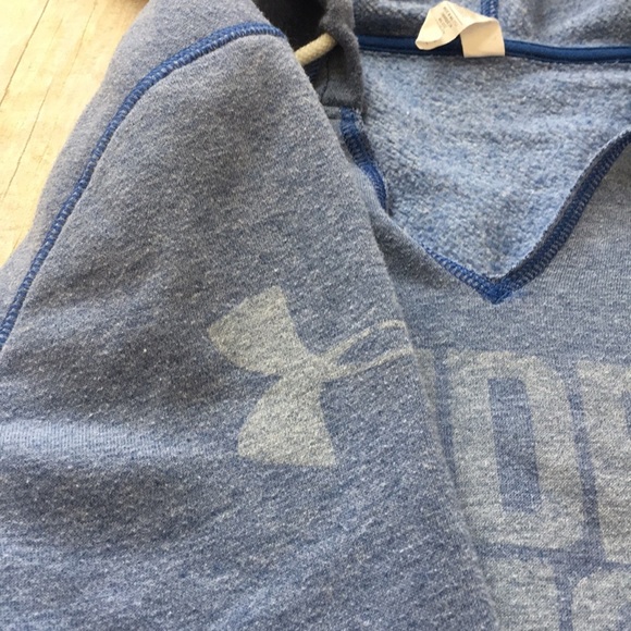 Under Armour Sweatshirt - Picture 5 of 6